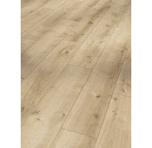 Verlegtes Laminat mit Holzoptik