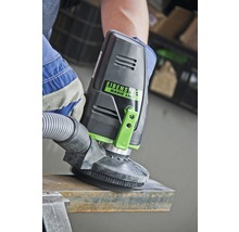 Eibenstock Basic Line Betonschleifer im Einsatz auf einer Metalloberfläche