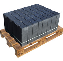 Palette mit Betonpflastersteinen