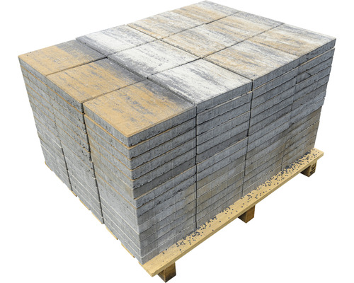 Palette mit Betonpflastersteinen