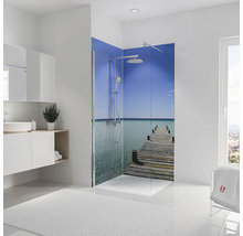 Modernes Badezimmer mit ebenerdiger Dusche und Strandmotiv