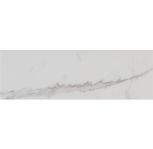 Weiße Fliese mit Marmoroptik