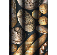 Verschiedene Brotsorten wie Brotlaibe, Brötchen und Baguettes auf dunklem Untergrund