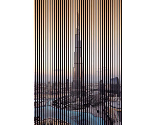 Illustration des Wolkenkratzers Burj Khalifa hinter vertikalen Linien