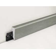 Sockelleiste aus Holz mit Befestigungsclip an der Wand