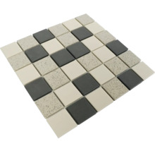Mosaikfliese aus Keramik mit quadratischen, gesprenkelten Elementen