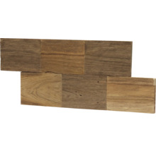 Holzverkleidung mit quadratischen Elementen