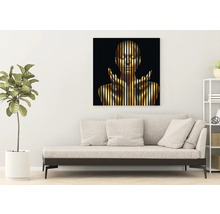 Dekoratives Leinwandbild mit Frauendarstellung im Wohnzimmer