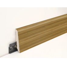 Sockelleiste mit Clip-Befestigung an einer Wand