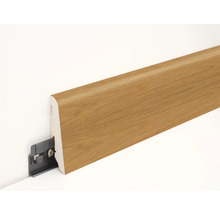 Sockelleiste mit Clipmontage an einer Wand