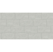 Helle Pflastersteine aus Beton im Mauerverband