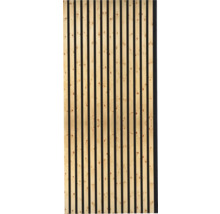 Holzpaneel mit Lamellenstruktur