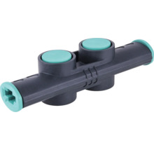 Verbindungsmuffe mit zwei Eingängen und Knöpfen