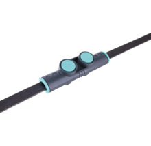 Metallbandsäge mit grauer Halterung und zwei Bedienelementen