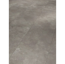 Verlegte Bodenfliesen im Innenbereich.