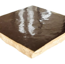 Quadratische Keramikfliese