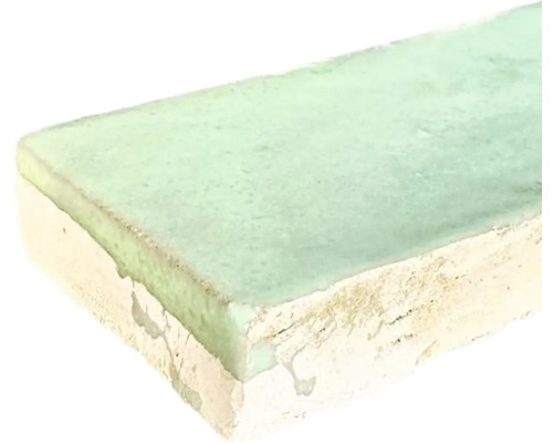 Handgefertigte Wand- und Bodenfliese Zellige Bejmat 15 vert clair 5x15cm glänzend