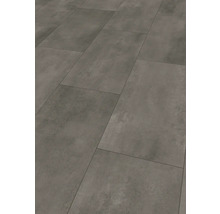 Graue Bodenfliesen aus Keramik im Detail