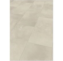 Verlegung von Bodenfliesen im Innenbereich.