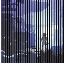 Illustration einer Person in einer Stadt hinter vertikalen Streifen