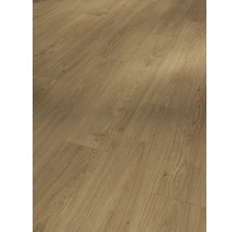 Nahaufnahme von Laminatboden mit Holzoptik