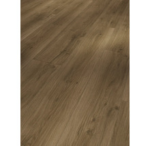 Nahaufnahme eines Laminatbodens mit Holzoptik