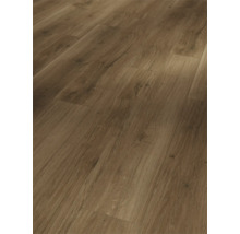 Nahaufnahme eines Laminatbodens mit Holzstruktur.