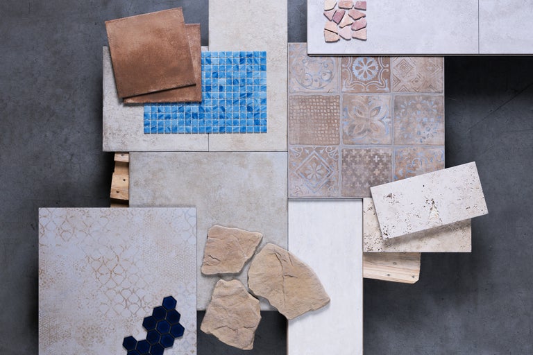 Verschiedene Fliesenmuster und Materialien für den Innenausbau